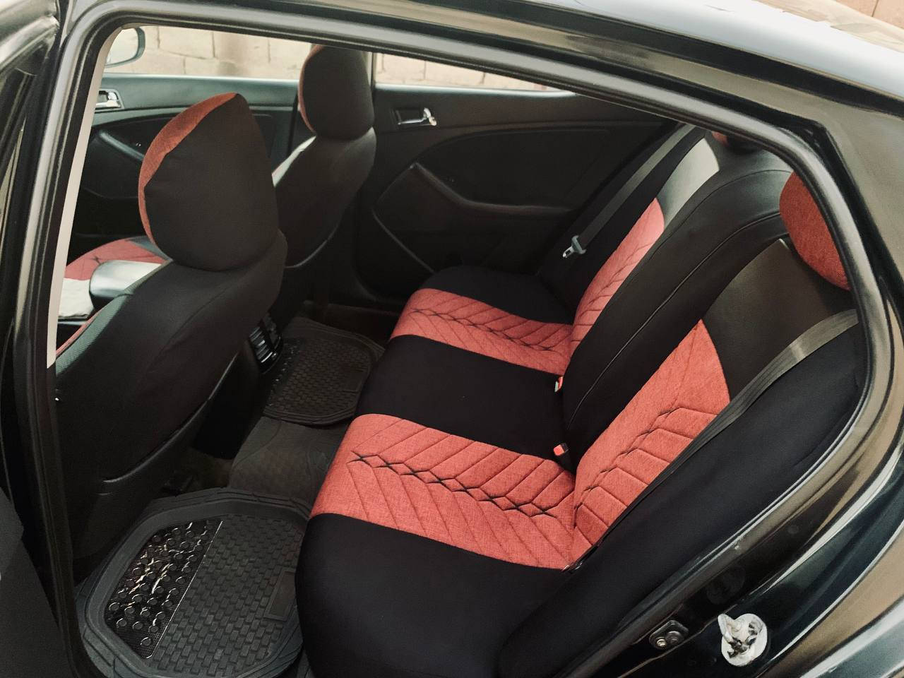 السلام عليكم 
للبيع سياره كي فايف مديل ٢٠١٢ وارد كوري مكينه توه شادها دوش ٢٠٠٠ كير كفاله تبريد كهربائيات تخم تاير حداده كلها السياره جاهزه 

للاستفسار *********** 
متواجد واتساب البصرة, العراق
