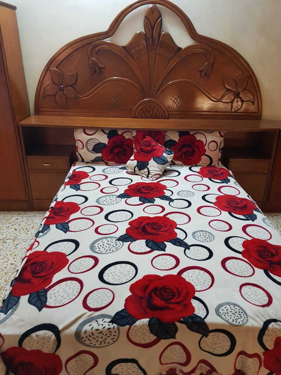 بيع مستعجل غرفة نوم  السعر 350 المكان فلوجة حي الشهداء للاستفسار ***********
