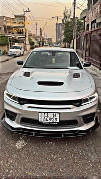 جارجر موديل ٢٠٢٢ sxt plus محدثه كت كامل وايد بدي السيارة ماشيه ٧١ ميل ...