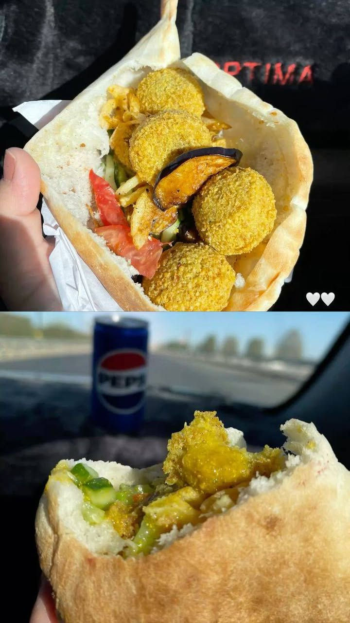 نواشف بسمايه 
🕛 نستقبل حجوزاتكم من 12 صباحاً إلى 12 ليلاً

🥙 الفلافل عجين فلافل الثرم يومي:
🔸 كيلو: 2000
🔸 نص كيلو: 1000
لفه فلافل: 750
لفه مشكل: 1000
12 حبة فلافل: 1000

🍽️ وجبات:الفلافل
وجبة فلافل + فنكر + زلاطة + عمبة + بيذنجان (تكفي 4 نفرات): 3000
وجبة فلافل + زلاطة + عمبة + فنكر + بيذنجان + صمون (تكفي 4 نفرات): 5000

🍢 كبة حلب
لفه كبة: 1500
لفه مشكل: 2000
ماعون (10 قطع): 5000

🍽️ وجبات:كبه حلب 
6 قطع + فنكر + زلاطة + بيذنجان: 7000
10 قطع + فنكر + زلاطة + بيذنجان + 5 صمونات: 10000
🍔 كباب عروك

عجين:كباب عروك 
🔸 كيلو: 10000
🔸 نص كيلو: 5000
لفه كباب: 1000
لفه مشكل: 1500

🍽️ وجبات: الكباب عروك
12 قطعة + فنكر + زلاطة + بيذنجان: 7000
15 قطعة + صمون + بيبسي + زلاطة + فنكر + بيذنجان: 10000

🥛 لبن:كيس لبن: 2000
لتر لبن بالليمون والنعناع: 1000

🥒🥒طرشي خيار محشي 🥒🥒
كيلو 6000
نص كيلو 3000

🚚 توصيل: 1000 فقط
توصيل مجمع الB من ساعه 10ليلا الى ساعه 12 مجاني
📞 للحجز: ***********
