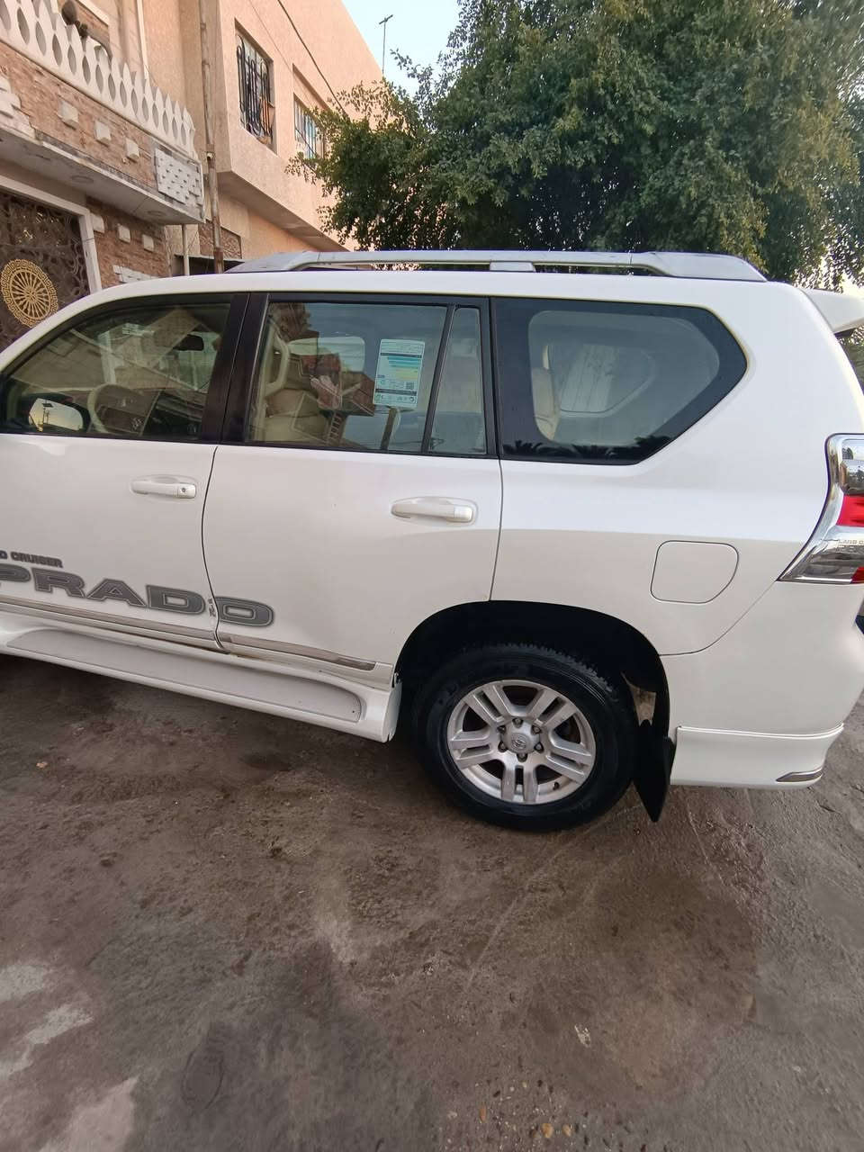 السلام عليكم برادو موديل 2010فول مواصفات واحد على واحد رقم بغداد رقم ***********
