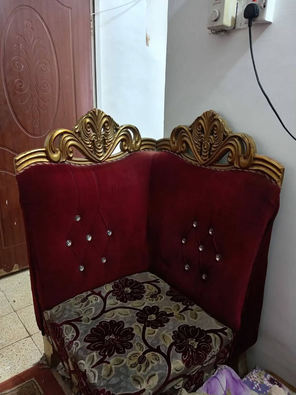 ديوان عراقي تفصال خاص قوي جداً 
١١ نفر مكانه بغداد الزعفرانيه 
السعر ٢٥٠ قفل 
للاتصال***********
