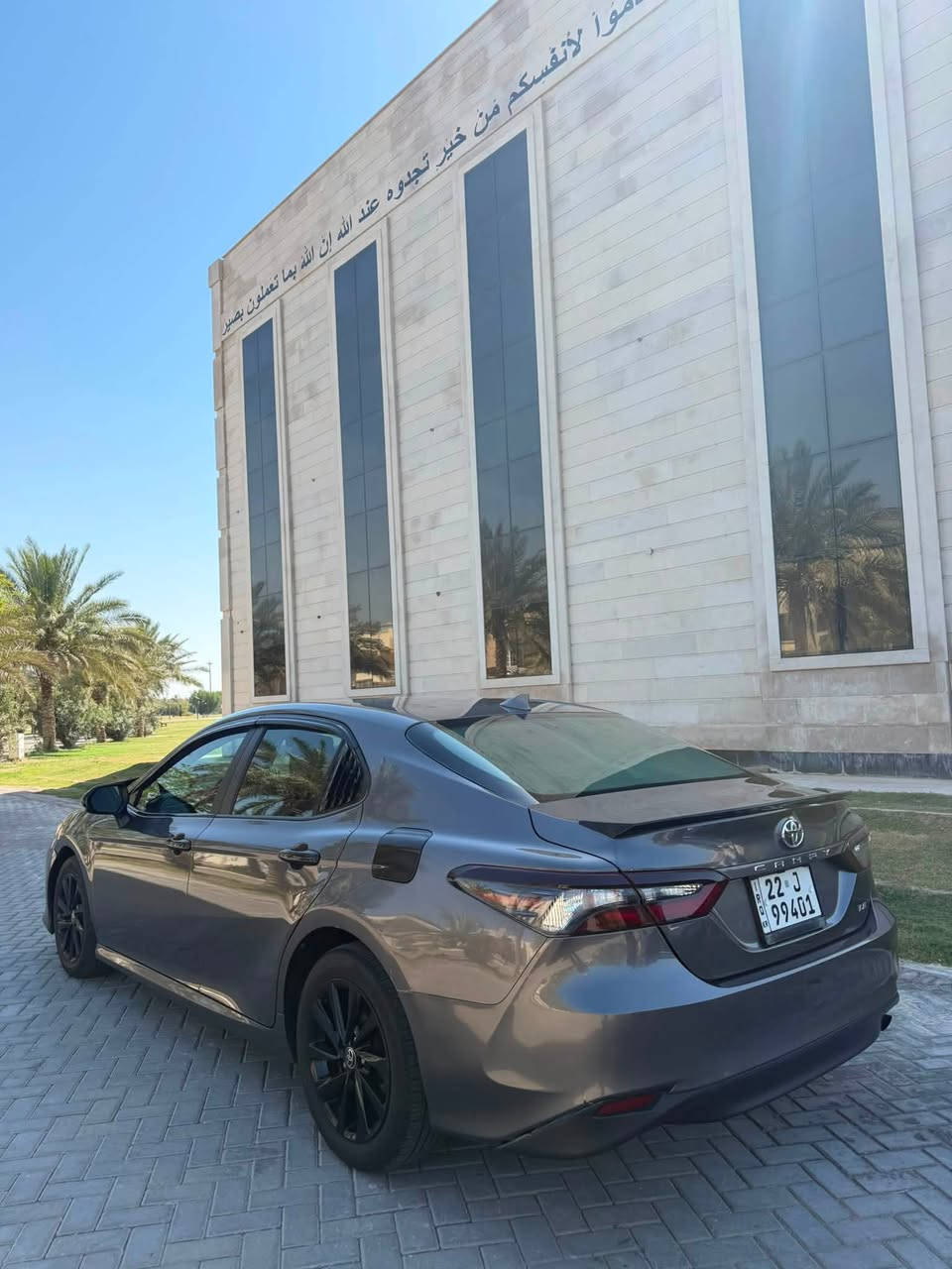 سلام عليكم  كامري 2024 امريكيه  ماشيه 38 km مواصفات LE السياره مامتعوبه مال جناي دهن وبانزين ماشامه العادي بس محسن نضيفه وحادثه مال امريكا بس اللي موجود با الصوره    PDR   با الباب فقط اي ستفسار  *********** مكانه كربلاء
