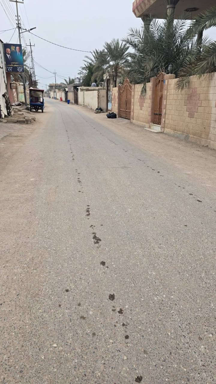 قطعه أرض للبيع مساحة 200م نوع العقار طابو مالك صرف عرصه تحويل بسمك ثاني يوم ليس زراعي  وجها 10م  ونزال 20م  عرض شارع 8متر تبليط وجميع الخدمات متوفره وبيه نخله برحيه 🌴العنوان بصره أبي الخصيب منطقه جيكور شارع الميناء جوارين ذهب ابو الخصيب القدامه سعر جدا مناسب 46مليون الاستفسار أكثر ***********
