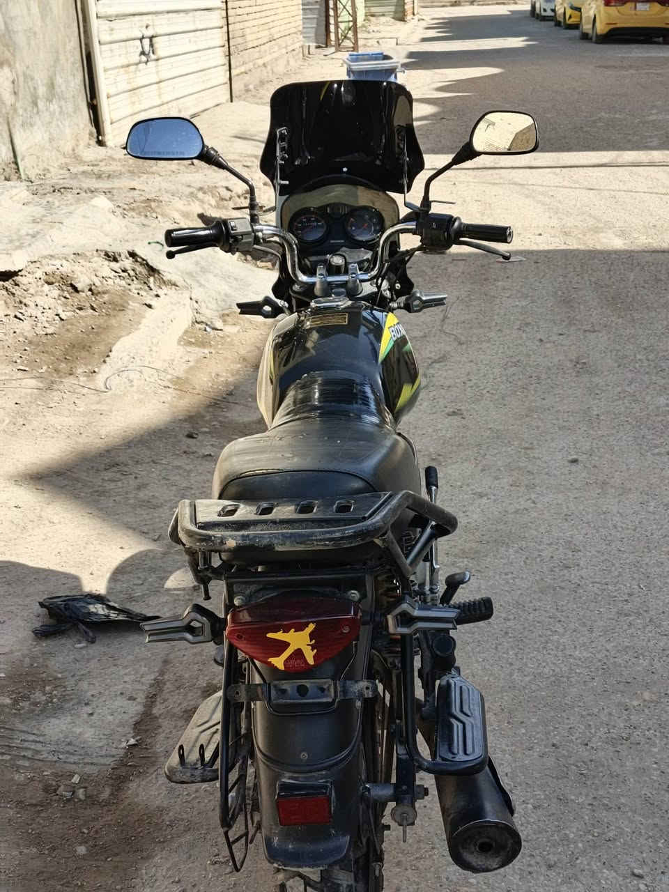 بوكسر كلاسك موديل 22 دراجه كامله مكمله ماعد راجز سلف عوزهه فقط راجز مال سلف وباقي ڱڵـه  كامل مكفول مكينه مكفوله م̷ـــِْن تبخير او تنقيص اوراقهه كامله سعر مليون 150 العنوان بغداد العبيدي للتواصل ***********
