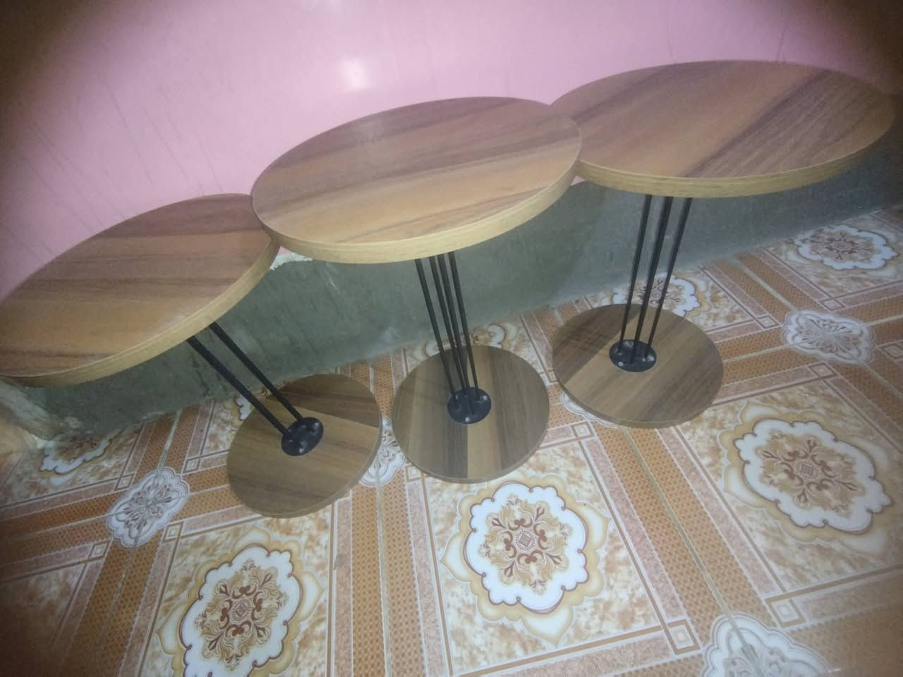 ميز طعام صاج جديد سعره45قفل جديد وطبلات جدد سعرهم35قفل30كربلاء معملجي شراي يتصل***********
