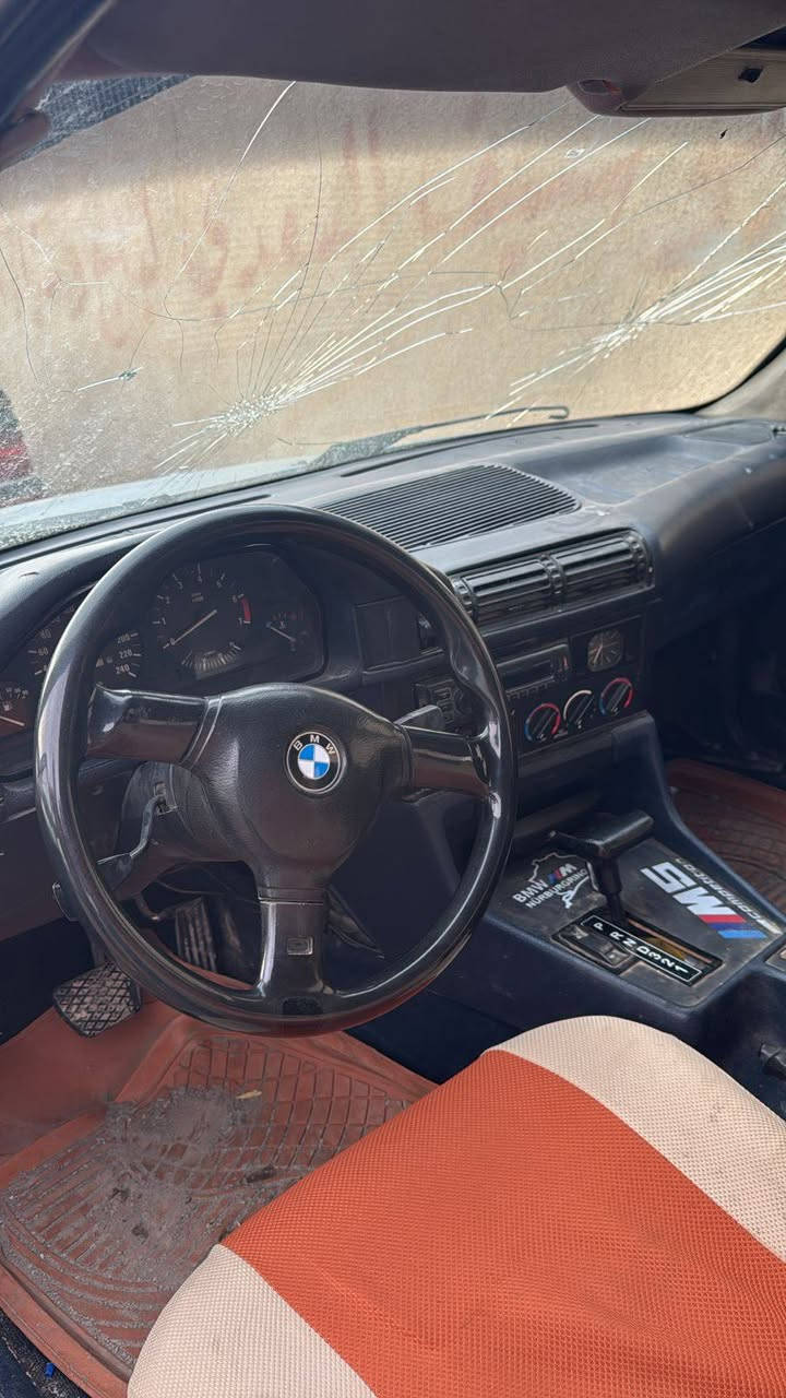 سلام عليكم بي ام دبليو 525محرك كبس كير محرك كفاله مصبوغه عام لجماليه سعر 45بيه مجال رقم*********** وتساب
