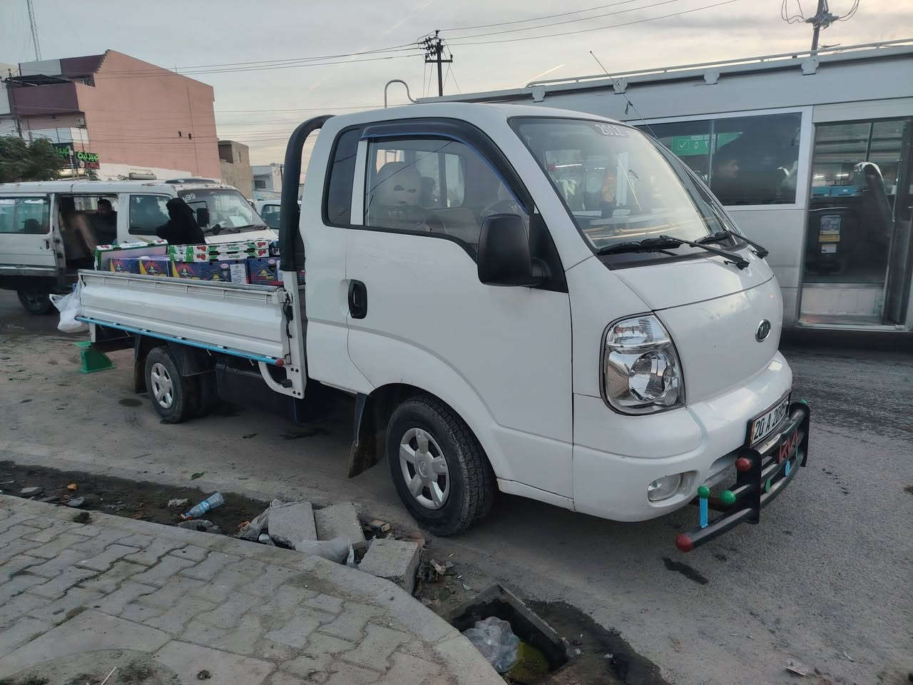 السلام عليكم كيا 2012 سنويه ل 28 رقم ديالى السياره محافظه كركوك سياره نظيفه حيل السعر 108 بيها مجال قليل  ***********
