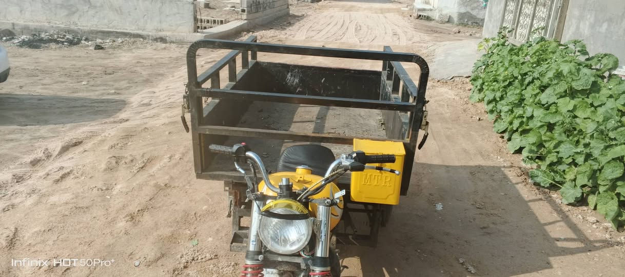 ستوته للبيع السعر 850  وبيها مجال العنوان بصرة ابي الخصيب الرقم
***********
