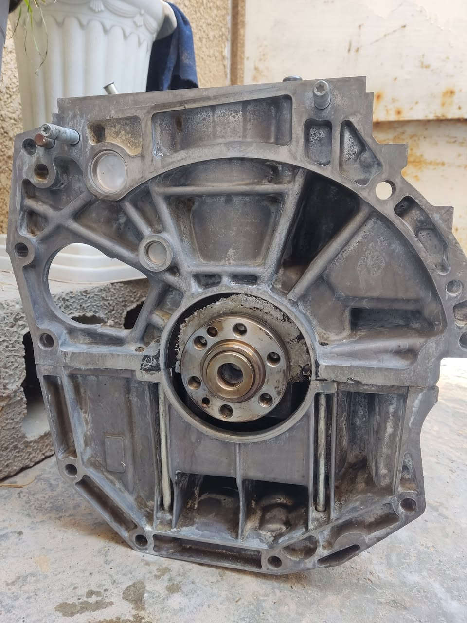 السلام عليكم .
عندي طابوكه مال رينو ميكان موديل 2021 المحرك ١٦٠٠
بيها فقط صوت بل كرنك وباقي غراضها الداخلية كلها جديده لك شغاله فقط صوت بل كرنك 
حط السعر والله يرزقنه ويرزق الجميع .

ملاحظة : الطابوكه مالتي وع ايدي الله يشهد مال سيارتي شتريت طابوكه وفتحت هاي ومارحت ع اي فيتر كبل جبت طابوكه


**إذا كنت صاحب هذا الإعلان وتريد حذفه لأي سبب، رجاءا أرسل رسالة إلى الدعم الفني**