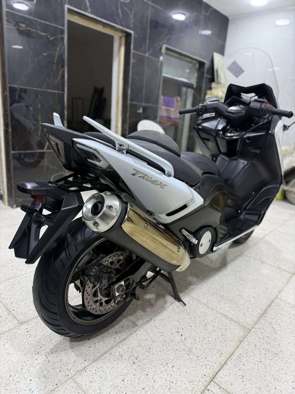 بسم الله ما شاء الله
رمبة غير مستخدم تي ماكس ٢٠١٤
جديدة بمعنى الكلمة نظافة ١٠٠/١٠٠
بيع فقط بدون رقم فقط عقد بيع وشراء 
عنواني مدينة الصدر شارع الفلاح قطاع ١٢
السعر ٥٧ ورقة الراغب بالشراء هـ***********
