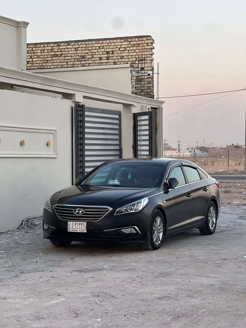 سوناتا 2017 كفاله عامه من كلشي ضربه صبغ من كلشي محرك 2000 دوش سياره بيها مواصفات هواي سياره ما متعوبه رقم بصره بأسمي سياره جاهزه من كلشي ما ناقصها اي شي سعر 145 وبيها مجال مكاني بصره حي بغداد ***********
