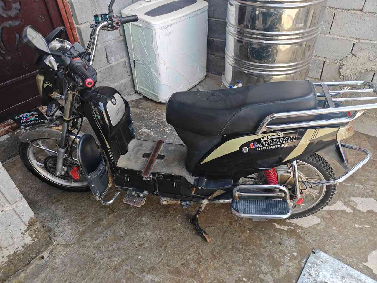 سلام عليكم ورحمه الله وبركاته دراجه شحن هارلي الاخوين 
دراجه نضيفه جداً بطاريت جدد ع الفحص وين ما يعجبك موديل 2025 دراجه ما نقصه برغي امبي ثري شغال كلشي شغال بيه سعر 550 وبيه مجال لان والله العظيم بس البطاريات ب225
تواصل خاص او ع رقم ***********او***********
