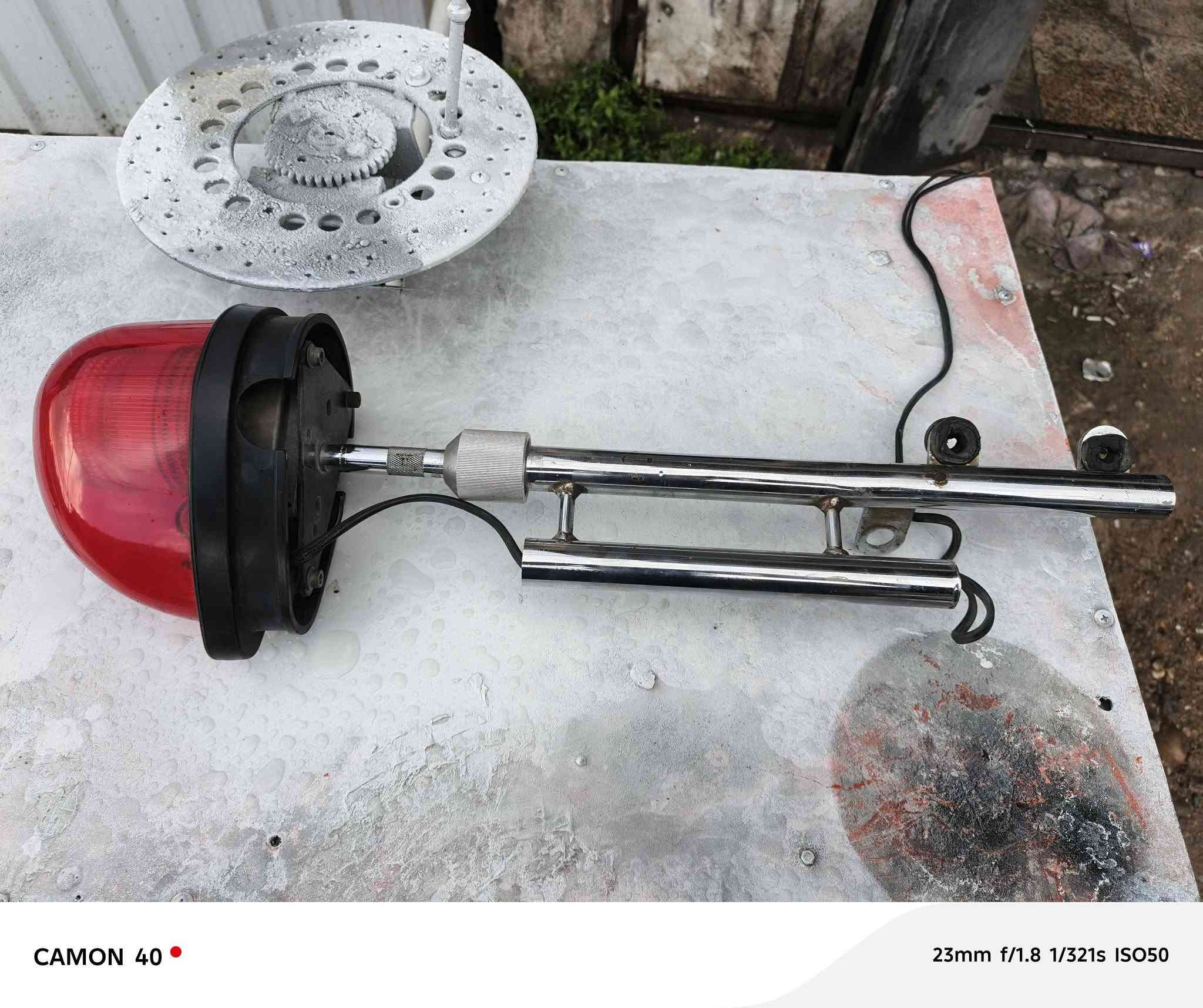 حياكم الله اخوتي الطيبين لافته بلاديه ستاند شغال يصعد وينزل  وبدون أي لحيم ومداخله أي تصليح يعني جديده لك من الداخل براغي بعده لك الشركه عليهن السعر ١٣٥ 
الأعظمية مدخل شارع الاطفاء رقمي
***********
تحياتي لكل الأخوه الأعضاء
