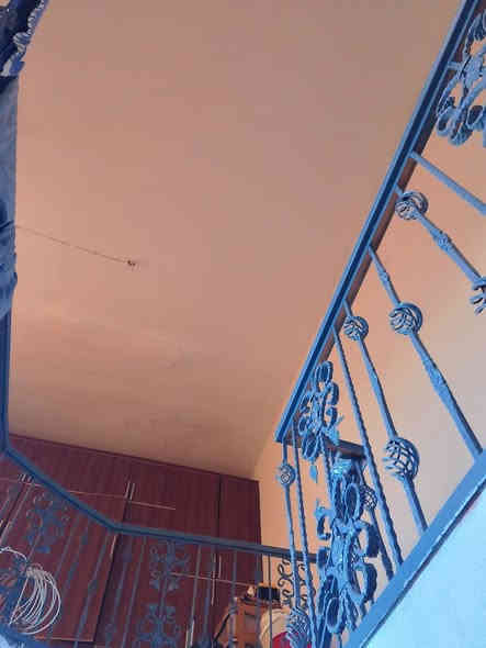 بيت للبيع  حي عسكري خلف ملعب مساحه150متر مربع نوع العقار(رقم بللديه ) بناء طابق واحد غرفة نوم1
استقبال هول خطار مطبخ حمام صحيات كاشي سيراميك البيت موجه عل شارع  السعر60مليون وبي مجال رقم الهاتف***********
