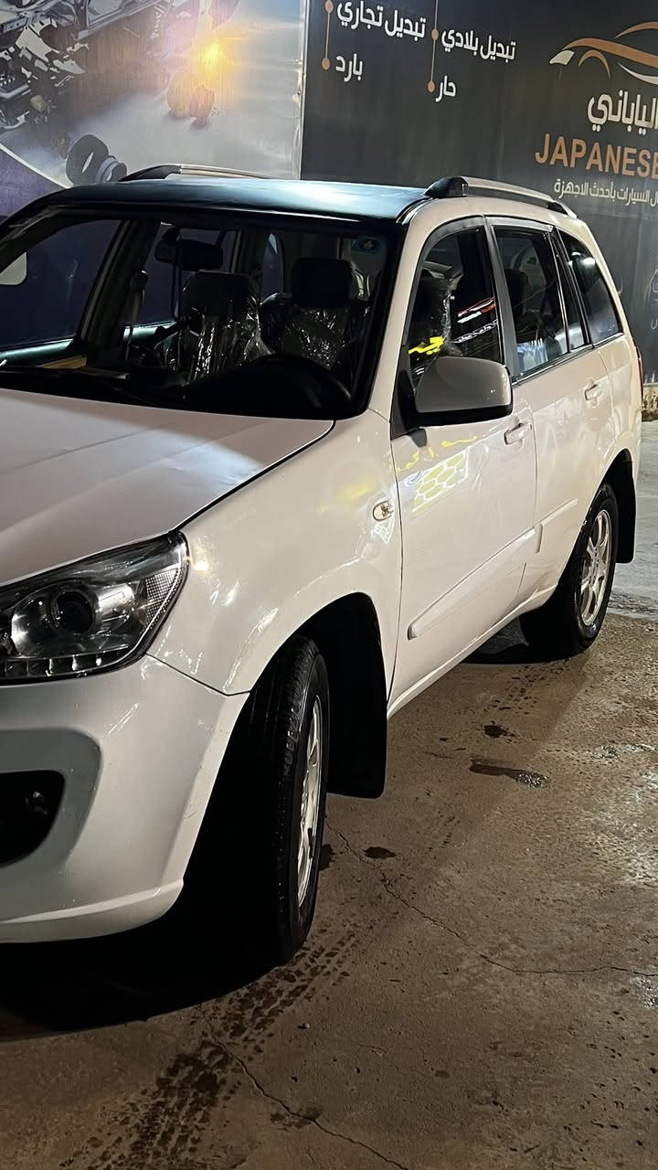 شيري تيكو 2012 بيها قطعه وحده جامله صفحة اليمين مبدل و البنيد و القماره جارده 
كير و مكينه مكفولات  السياره بسمي سنويه ل 2031 هزه جديده و رقم إنكليزي نجف السياره خير من الله و بسمي تحويل ثاني يوم او شوكت ما يعجبك يعني بس تجي تشغل تطلع 
مستعجل على بيعتها السبب محتاج فلوسها  رايدها 59 و بيها مجال العنوان بغداد الشعب 
***********
