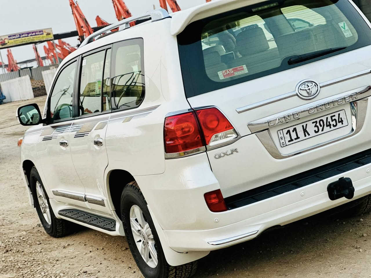 سلام عليكم
لاندكروز 2014 بريم باب اول كفاله عامه من كلشي لاشخط لارصعهً حتى دعاميه مكفوله 

رقم بغداد بسمي انكليزي تحويل ثاني يوم 

فول مواصفات 1/1 كامله من كلشي 

ماشيه 122 k تراي زيرو 

سعره 400 وبيه مجال حك الجيه 

استفسار *********** 
واتساب ***********
