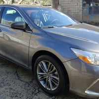 كامري2017، بيها ۳قطعة صبغ  بجم كبس ، بيها ظربة خفيف خلفي ، ايرباك كلها...