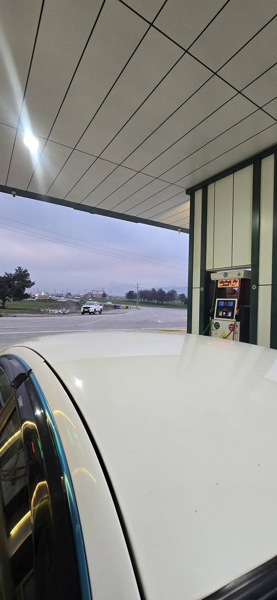 سە نی
مۆدیل 2001
ئاڕم وتعویل ئە صڵی ،بە ناودە کریت 
ئاڕم پلاستیک 
زۆر خاوین 
جام کارە با
تیل بیکە جوابی مسیج نادە مەوە 
***********
*********** السليمانية, العراق
