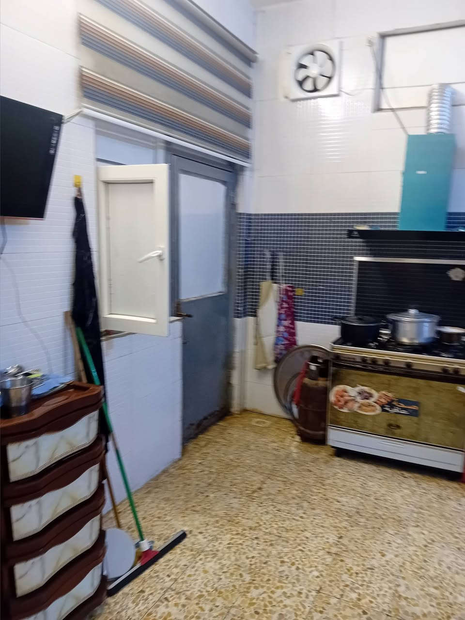 بيت للبيع  مساحه 200  سند  25 حي الامل عله الامام 5 دقايق لمعلومات اكثر التصال عله صاحب الدار ‎***********
