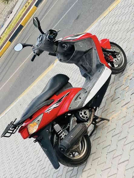 السلام عليكم سكنس فحل حديث وارد ياباني نوزل خطين جديده مال رمبه ماشيه 25 مكفوله كفاله عامه برغي ممفتوح بيه. كفرات اصليه ختم واحد شلعه معدل تشك الكاع اوراقه كامله مال جناي السعر 800 الهاتف ‭0770 422 6356‬ العنوان بغداد  اتصل وبيك وخير ودلل
