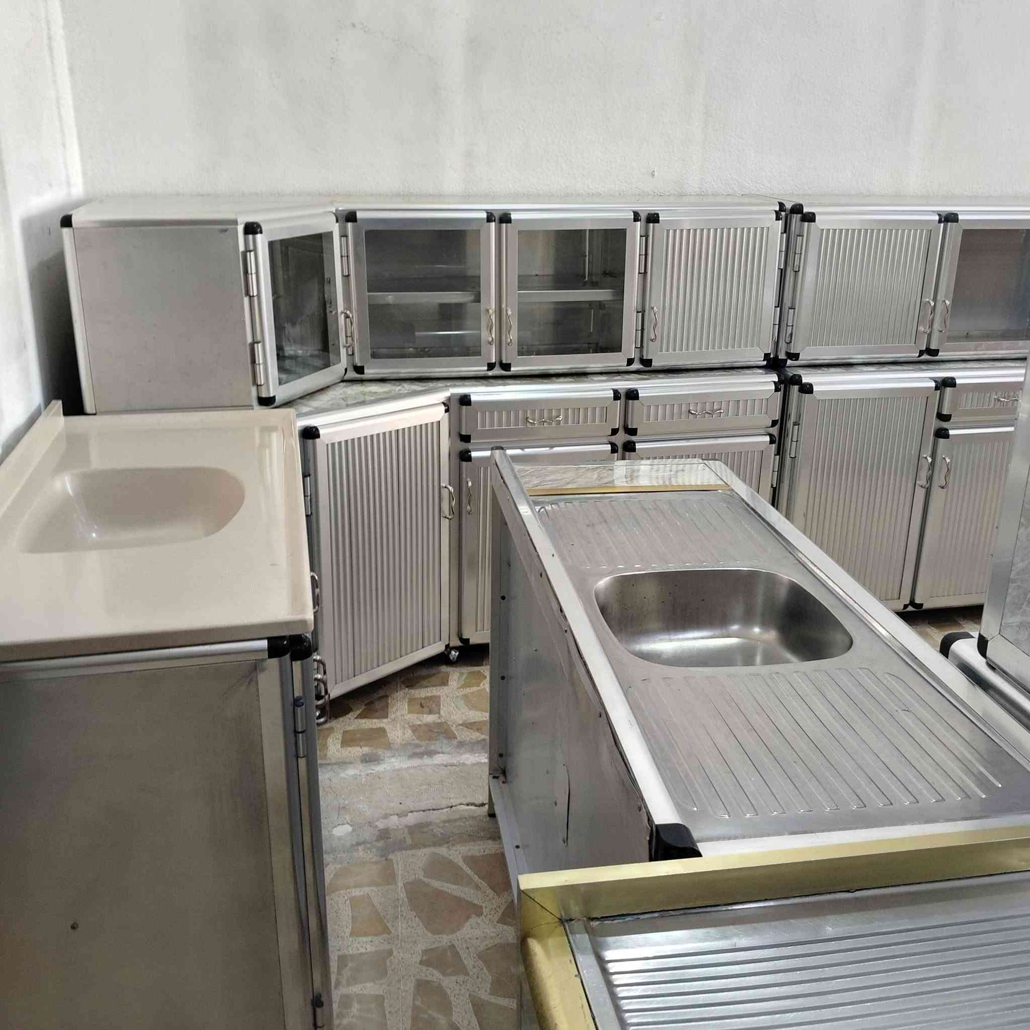 معرض أبو حارث موصل الجانب الأيمن تقاطع الطيران مجاور مؤسسه الشهداء ***********
