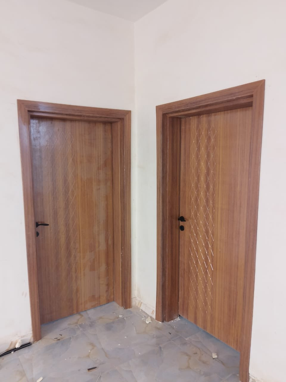 جانب من اعمالنا في داخل محافظة النجف الأشرف تم شد الابواب التركي بمختلف الموديلات🫰💯💯
وفرنالكم احدث الموديلات  الابواب التركية
بضمان5سنوات وباسعار مناسبة جدا 

ضخامة الموديلات واسعارها وجودتها هي عنوانا✌️

للتواصل يرجى التواصل عبر الواتساب او الأتصال ع الأرقام التالية:
***********
***********

النجف الأشرف-حي العدالة -مقابل المدينة الماىية  قرب الأرجوان للديكور -معرض اسطنبول للابواب التركي
