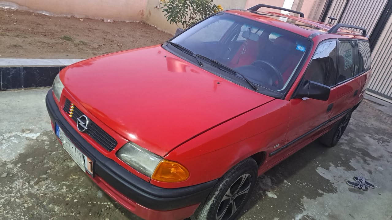 السلام عليكم
سياره اوبل استاره ستشين حجم16 موديل 93بدون اي صبغ بدون تكحيل بس دولائر الوراء سياره جناي سنويه مجدده لحد 2028 سياره مابي شي عندي ظروف مستعجل  ابيعه ل سعر واي استفسار اخر خابر ع رقم او ع واتساب ***********
