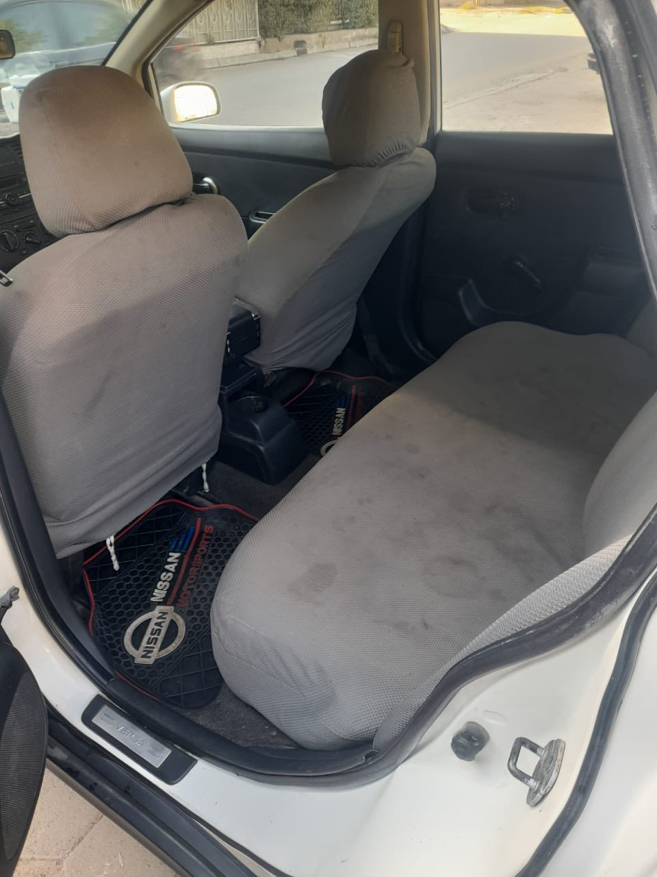 ‭***********‬

نيسان فيرسا محرك ٢٠٠٠ موديل ٢٠٠٨  كير محرك خير من الله  مصبوغ حزام  حادثها جاملغ الأيسر السعر ٧٢
