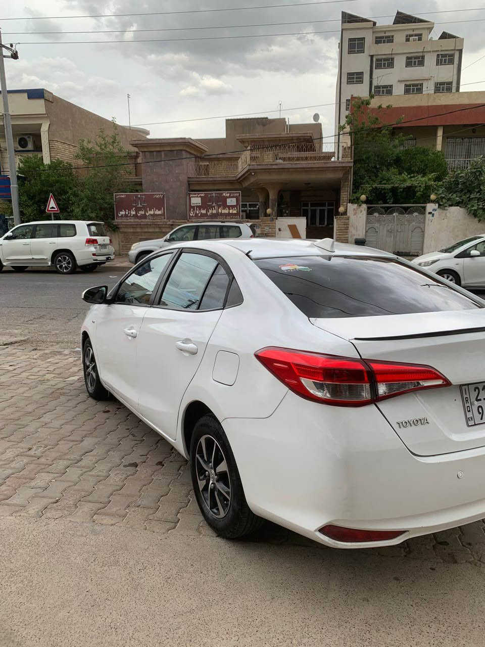 پێنج پارچە و سەقف سبوغ 
پێش و پشتی کەپسە 
ناودەرگا و شانی لای سایق 
کەمەک هەیتی 
رەقەم و سەنەوی نوێیە 
ڕۆیشتن 114 هەزار کم 
مەکینە V4,15 کەپس 

نرخ / ١٠٨ $

ژمارە موبایڵ (***********) أربيل, العراق
