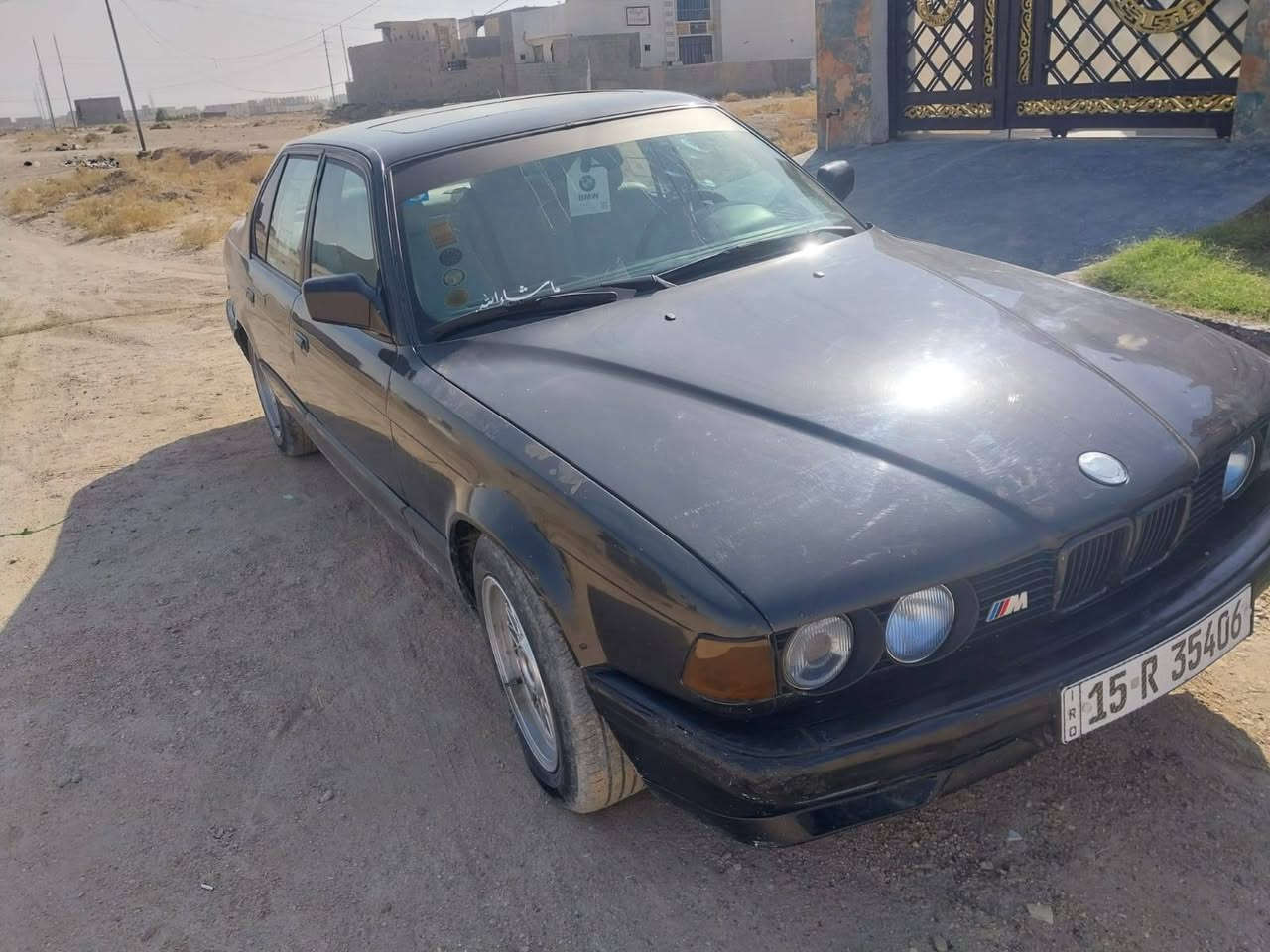 بي ام موديل 93
حجم 730
 مكفولة من الضربه 
محرك جديد
كير جديد 
تيبي اس يخربط 
بيع 55
او مراوس حسب القناعة 
مكاني فلوجة او صقلاوية 
***********
