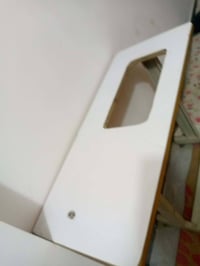 خزانة حمام • مكان الدورة