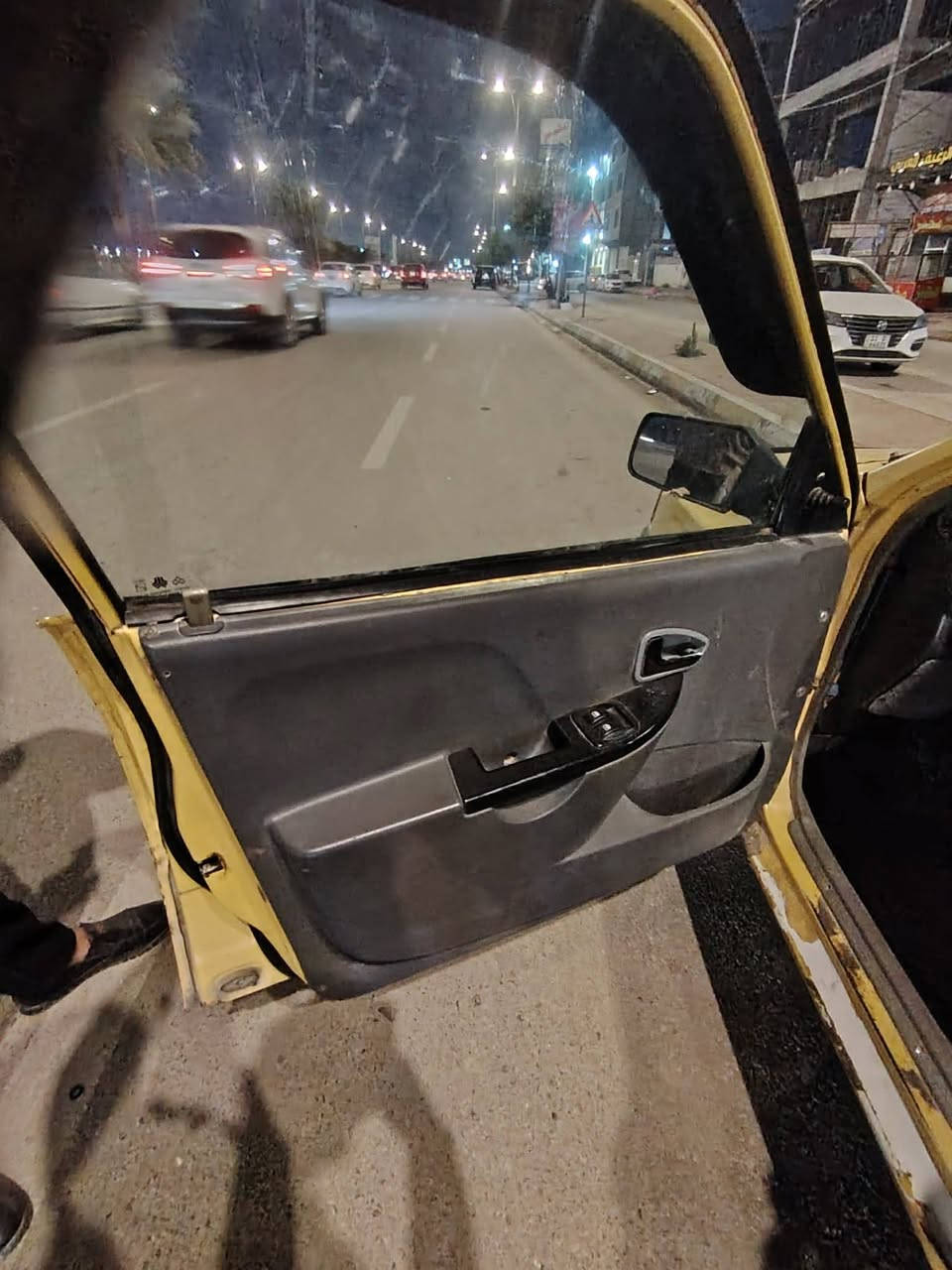 سايبه للبيع موديل 11 مصفره هيئه وغرامات كير. جديد حداديه جديده تخم تاير جديد كهربائيات كلهه شغاله السعر 18وبيهه مجال 
***********
