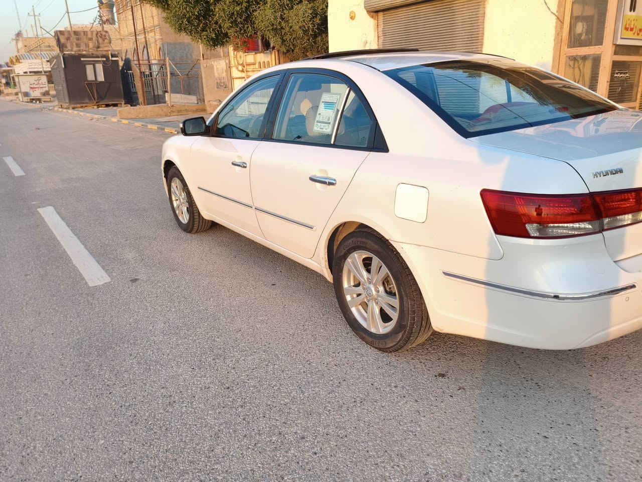 السلام عليكم 
سوناتا مقدس 2011 خليجي 
بيه صبغ جاملغ امامي صوب الايمن
فول مواصفات
  فتحة سقف بانوراما
اشارة بل مري 
 داخل بيجي 
  اربع دسكات 
حساسات خلفية 
مكينه 2400 دوش
كير 6نمر  
رقم نجف موميز
سيارة باسمي
للاستفسار***********
