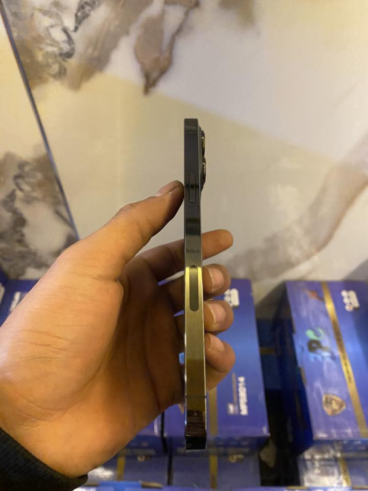 السلام عليكم
١٣ برو ماكس نموذج m

ذاكره ٢٥٦

بطاريه ٩٠🔋

اخوان الجهاز نضيف بشكل ممبدل بي ولا قطعه 
فيس ايدي واكف فقط اثر تحديث لا تبديل ولا عطل
السعر ٥٥٠ 
العنوان بغداد / البلديات
*********** واتساب
