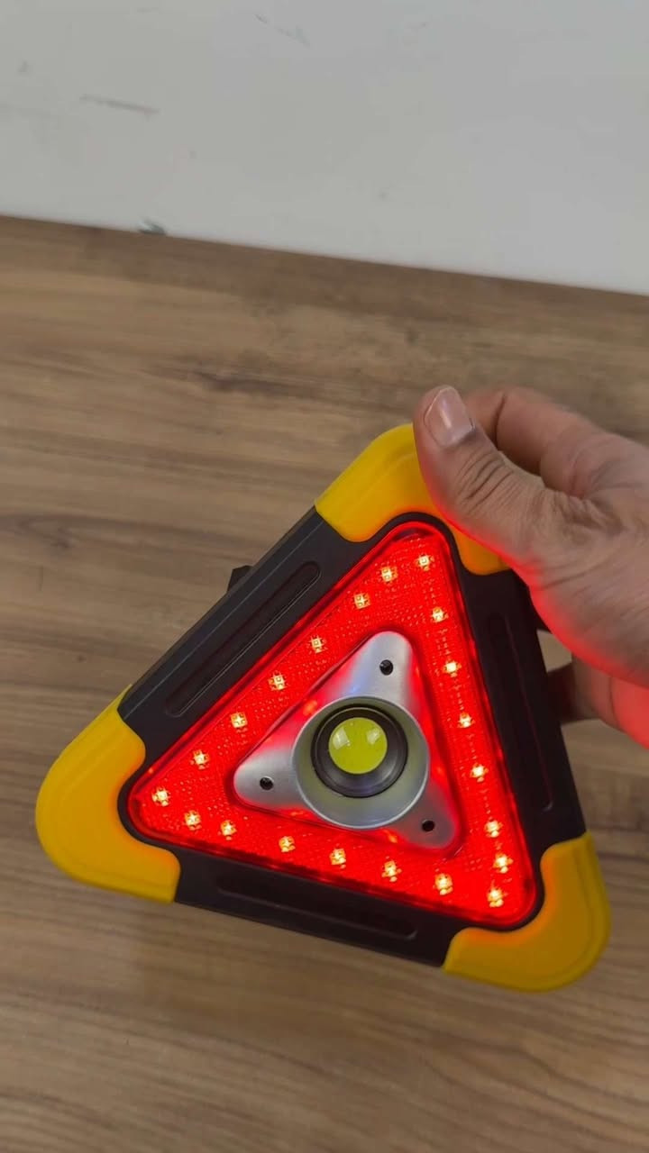 أمانك أولًا… أينما كنت 🚨

كشاف التحذير المثلث LED يمنحك إنارة قوية وتنبيه واضح في حالات الطوارئ.

500 لومن قوة إضاءة مع أوضاع تحذير حمراء لسلامتك على الطريق.

يعمل بالطاقة الشمسية وUSB – جاهز دائمًا بدون قلق.

مثالي للسيارة، الرحلات، وأوقات انقطاع الكهرباء.

قطعة ضرورية لا غنى عنها في كل سيارة 🔦20الف والتوصيل مجانا لجميع محافظات


**إذا كنت صاحب هذا الإعلان وتريد حذفه لأي سبب، رجاءا أرسل رسالة إلى الدعم الفني**