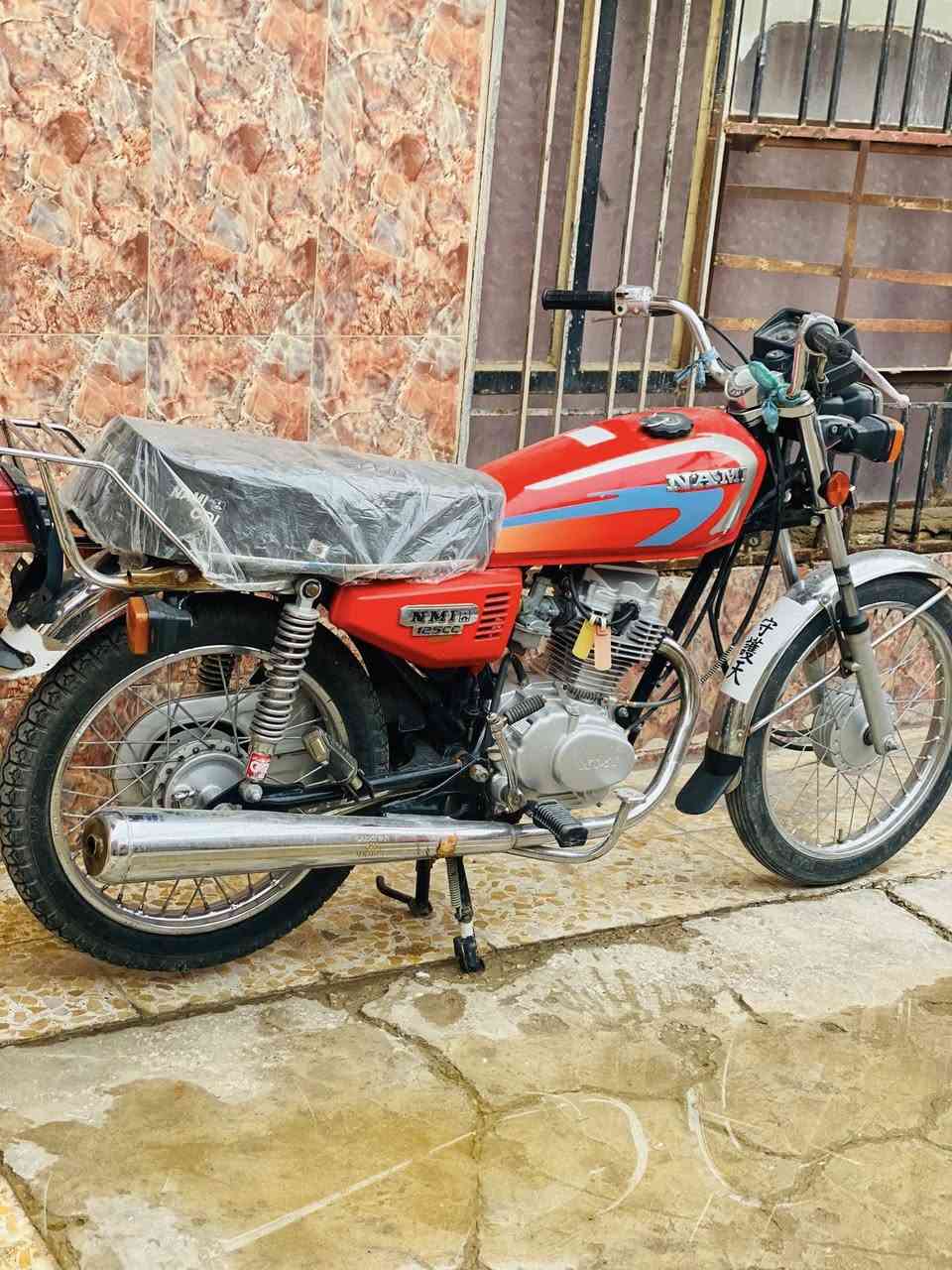 سلام عليكم شباب اصلي شلامجه موديل /23شهر/11طلعه بل اربعه وعشرين مكينه مكفوله دراجه خير من الله مكاني كوت زين لقوس تصل ع رقم ***********
