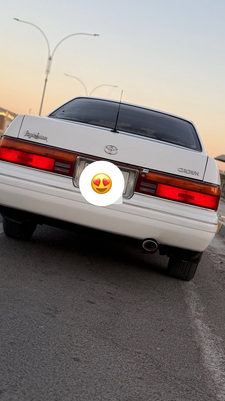 السلام عليكم للبيع بطة   فقط مكلف بل نشر
موديل 93 صاحبها هنا شرط التحويل 
شرط الكير والمحرك 
محرك 3000 
بدون صبغ شرط 
بيها فقط جاملغ مبدل بلادي نفس ألون 
جواها تخم تاير السيارة جديدة 
بمعنى الكلمة مال جناي 
تبريد شرط ثلج 
تحوير غسق  
السعر اتصل 
‭***********

