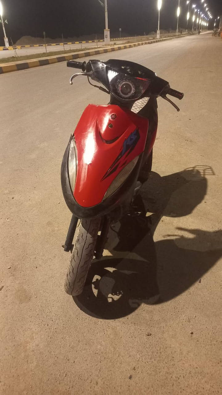 سلام عليكم  :((250)) 
ماكس عدله ،  بوشة 50، سلف هندر كامله 

مثل ما موجود كفرات تعبانه، محرك نضيف 

كهربائيات شغاله من طول لطول 

(ترايها لوين ماتريد)، مو مال لعب مال شيلة رجل وروحه ورجعه 

((  بـ250 قفل   )) 
 *********** .        موجود خاص
