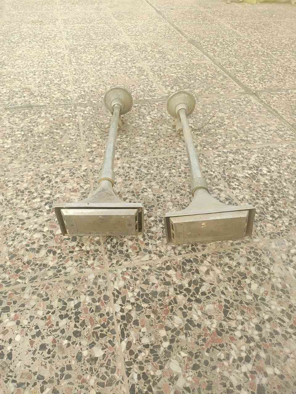 السلام عليكم عندي هذني للبيع
قبق تبريد فايبر ١٥٠+كتيبه ضوئية ١٥٠+هورن شرط الشغل ١٠٠الف للاستفسار اتصل على الارقام التالية ***********
***********
