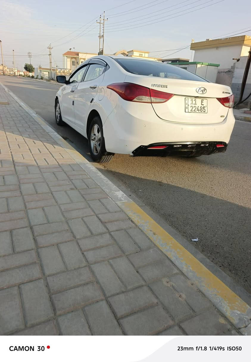 السلام عليكم..
النترا خليجي موديل ١٢ مواصفات GLS اعلى مواصفات رقم بغداد باسمي سونار موجود بالصور تبريد مكينه ١٦٠٠ دوش صدر كله مكفول مكاني ابو غريب .. السعر ١٠٥ وبيها مجال او مراوس حسب القناعه 
للاتصال واتساب ***********
