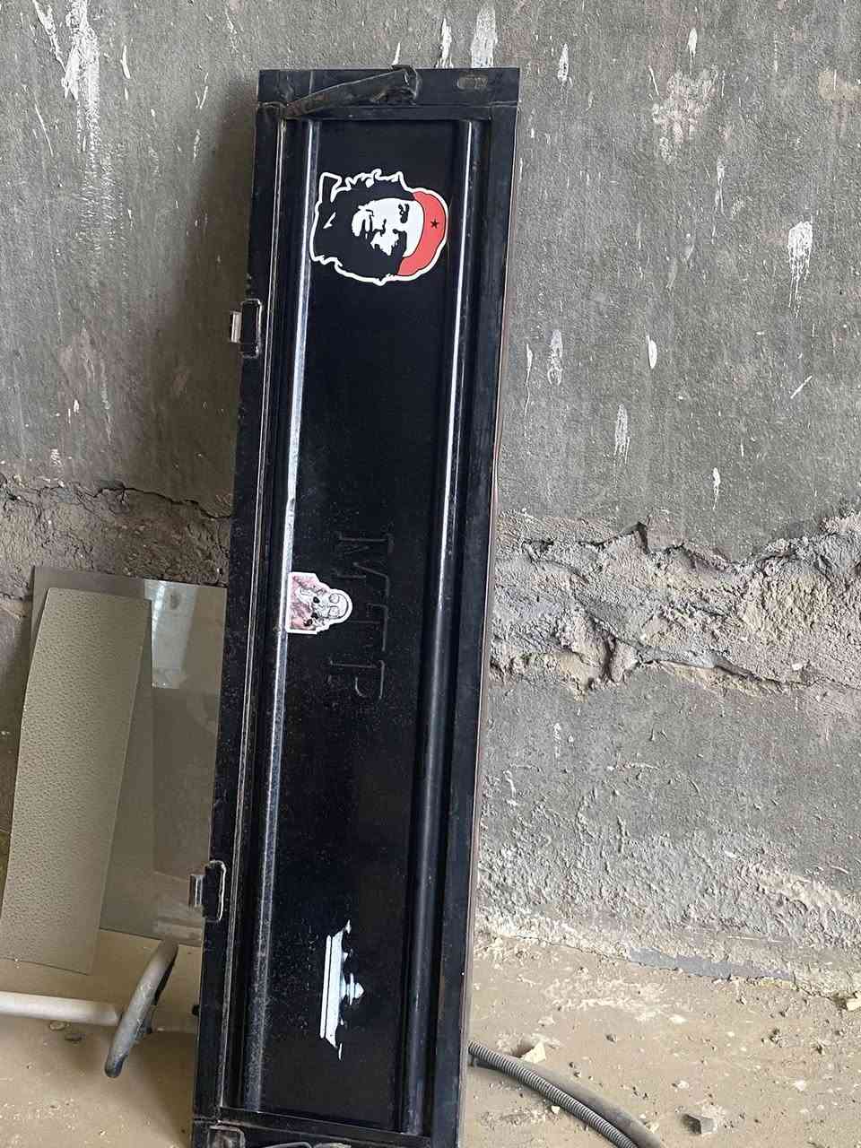 اسلام عليكم باب شركه  وصندوك شركه للبيع ***********
