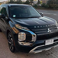 ميتسوبيشي اوتلاندەر SEL • ٢.٥ لتر • ٧ مقاعد