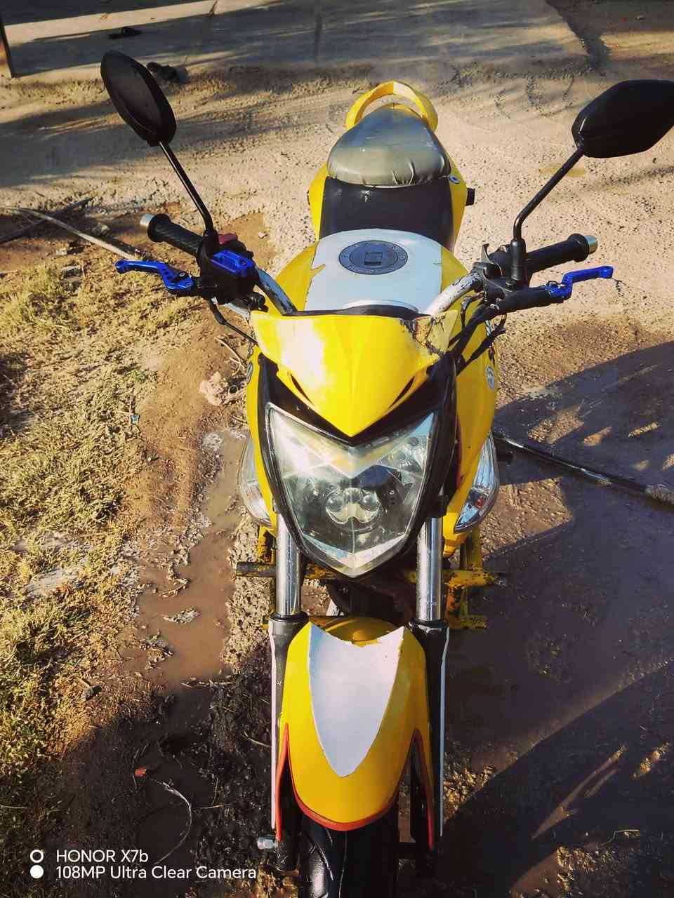 سلام عليكم  سيام للبيع اوراق اصولي كامله نضافه شوفت عينك وحله من الصوره مكفوله كفاله عامه شرط تفلس مامفلسه كلها وضع الشركه دراجه مامتعوبه مال جناي جاهز على اخرحبايه كهربايات كامله مكينه ناعمه صوت متسمعلها تايرات جوبلس رياضي سعر مليون و١٠٠ وبيه مجال  مكاني بابل القاسم ***********
