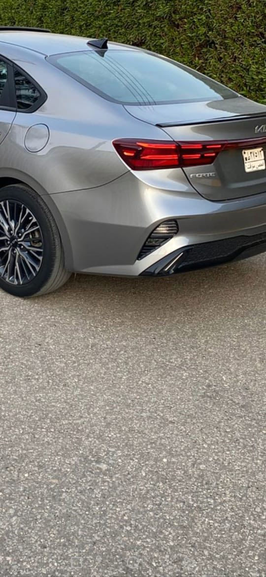 السلام عليكم للبيع فقط فورتي 2023 جيتي لاين 
بصمه تحكمات رادارت جانبيه رادار امامي 
ماشيه 12 الف بدون رقم حادث جاملغ وبنيد مبدل ومصبوغ شواصي تعديل السعر 122 ايرباك ستيرن 
للاستفسار *********** مكاني المسيب
