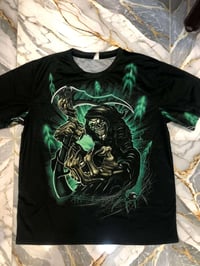 تيشيرتات • XXL • اخر قطع