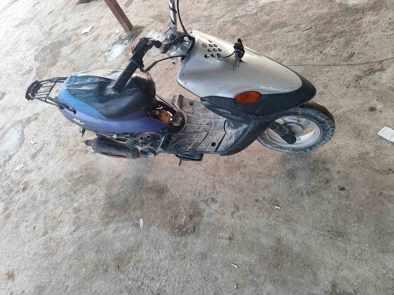 السلام عليكم مكلف بلنشر دراجه تسعه حلوه مكينه ناعمه سلف لايت بس يرادله باتري السعر150رقم صاحب الدراجه***********المكان هوير
