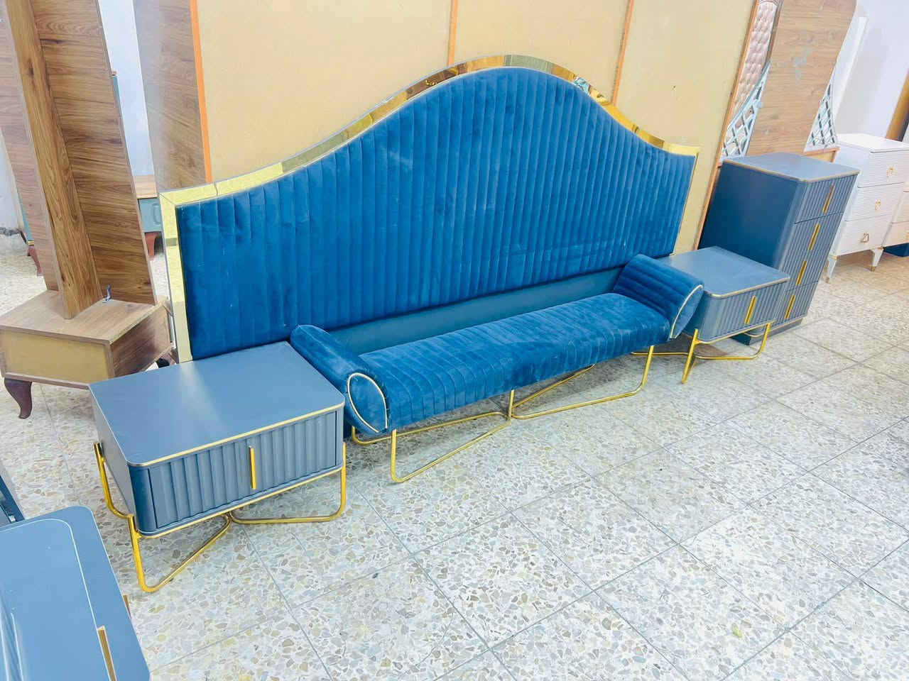 غرفه تركيه اصليه مودرن حديثه 🫶❤️ كولش حلوه نازكه 9قطعه بسعر صدمه بلاش شد ونقل علينه مجاني حجز على وتساب*********** تابعو صفحه 💥🩷🌹🩷
