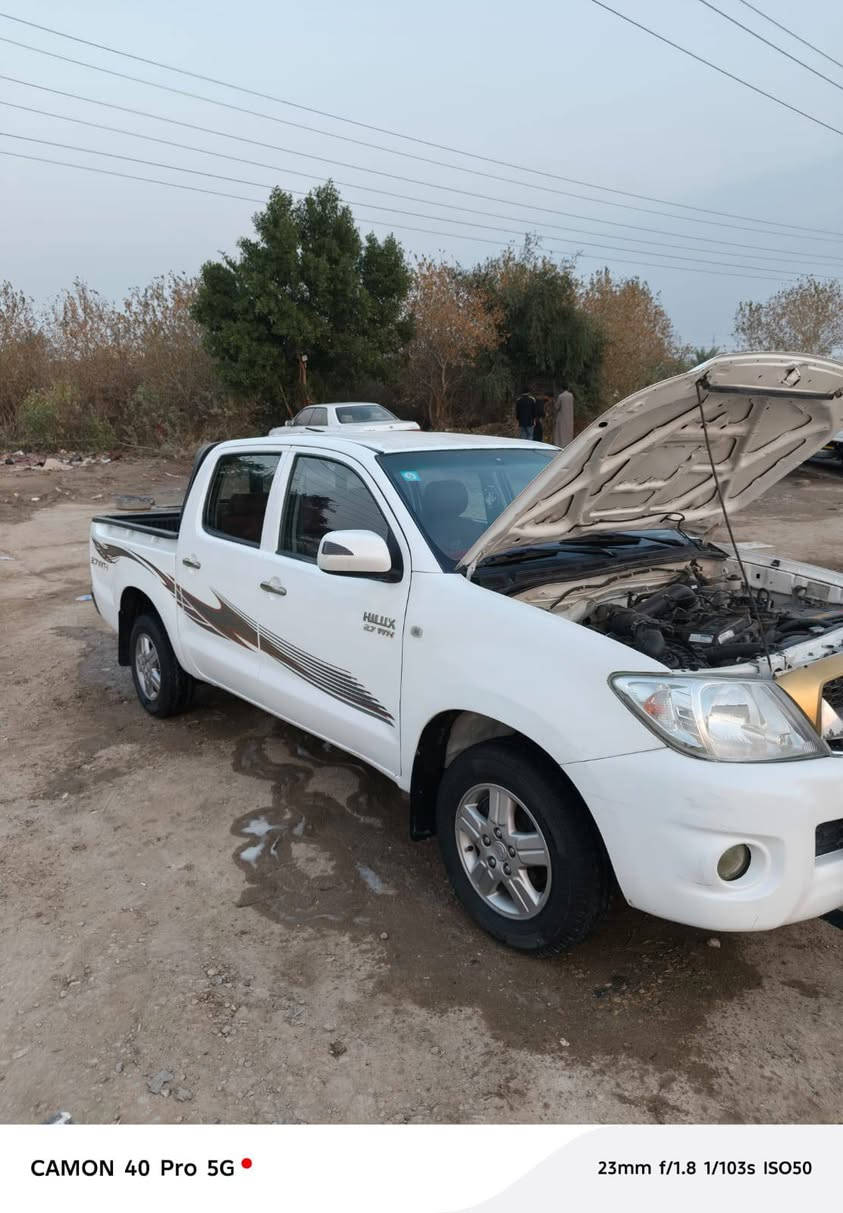 للبيع فلاونزه 2011 كويتي شاصي 19 سياره مكفوله رقم واسط مشروع وطني سنويه مجدده لل 30 محرك كفاله حداده وتايرات جدد الشراي يتصل***********
