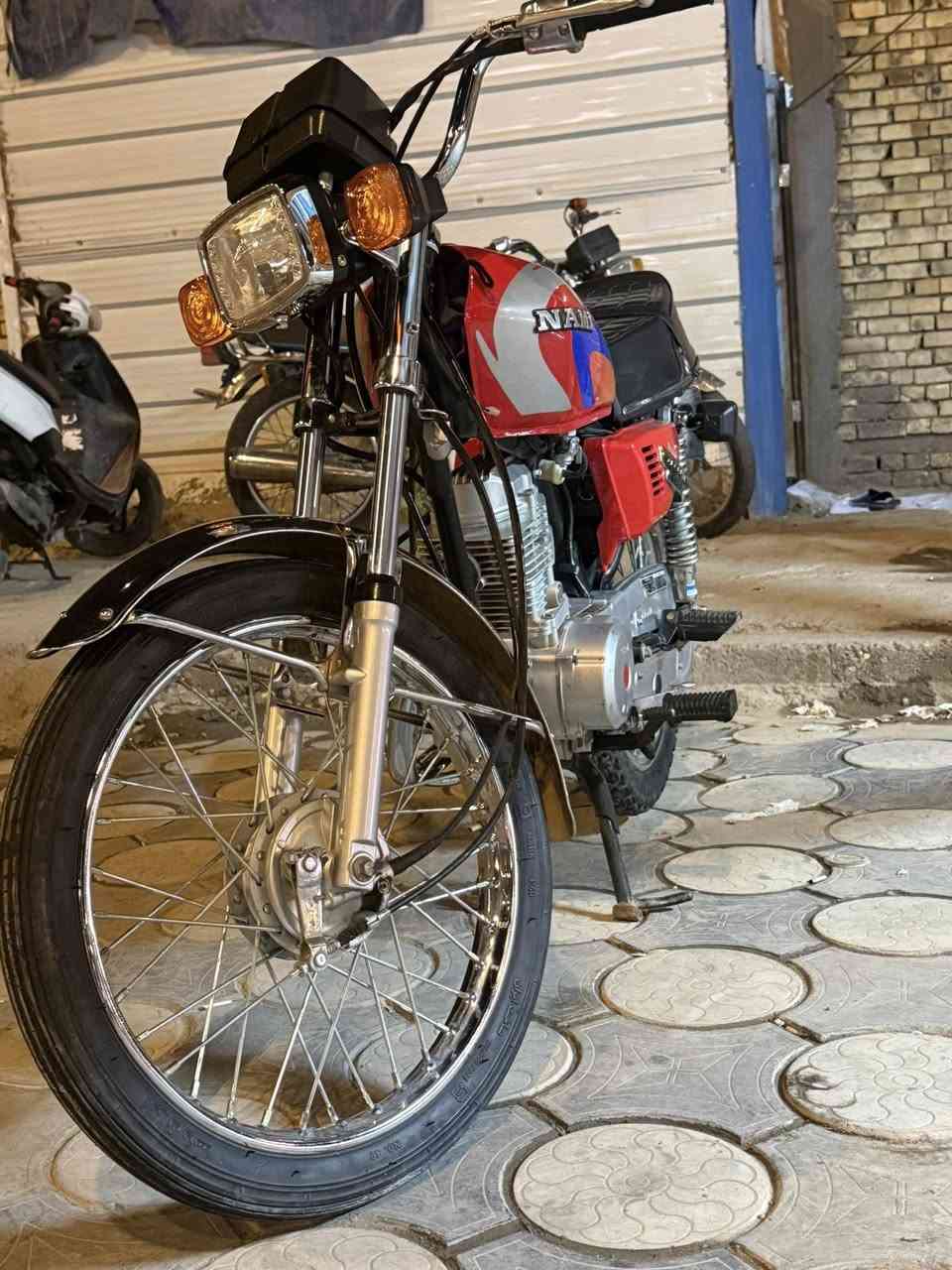 للبيع نامه اصلي  رقم وسنويه مديل 23 سعر مليون و800 وبيه مجال شي قليل ميسان رقم نكليزي متواجد خاص واتساب ***********
